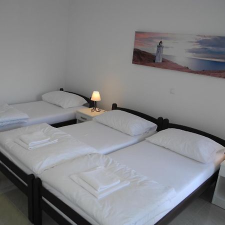 קריקווניצה Apartments Nives מראה חיצוני תמונה